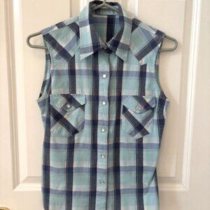 Cute Sleeveless Summer top in excellent condition Size S